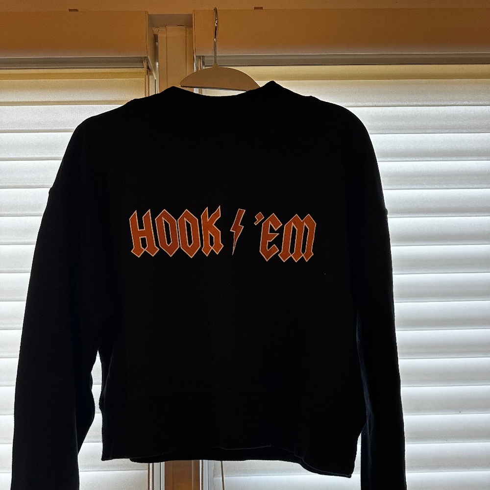 Chicka-d Black Texas Longhorns "Hooke em" Cropped Crewneck Sweatshirt